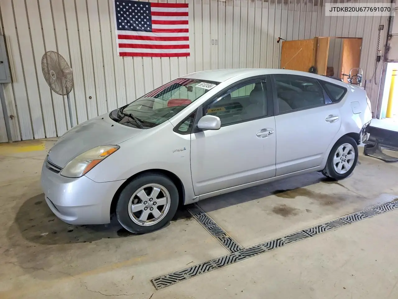 2007 Toyota Prius Base VIN: JTDKB20U677691070 Lot: 56102496