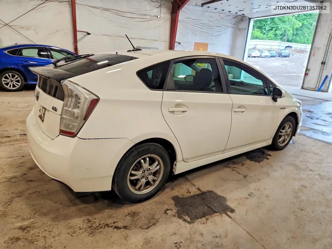 2011 Toyota Prius Three VIN: JTDKN3DU2B1357962 Lot: 61901746