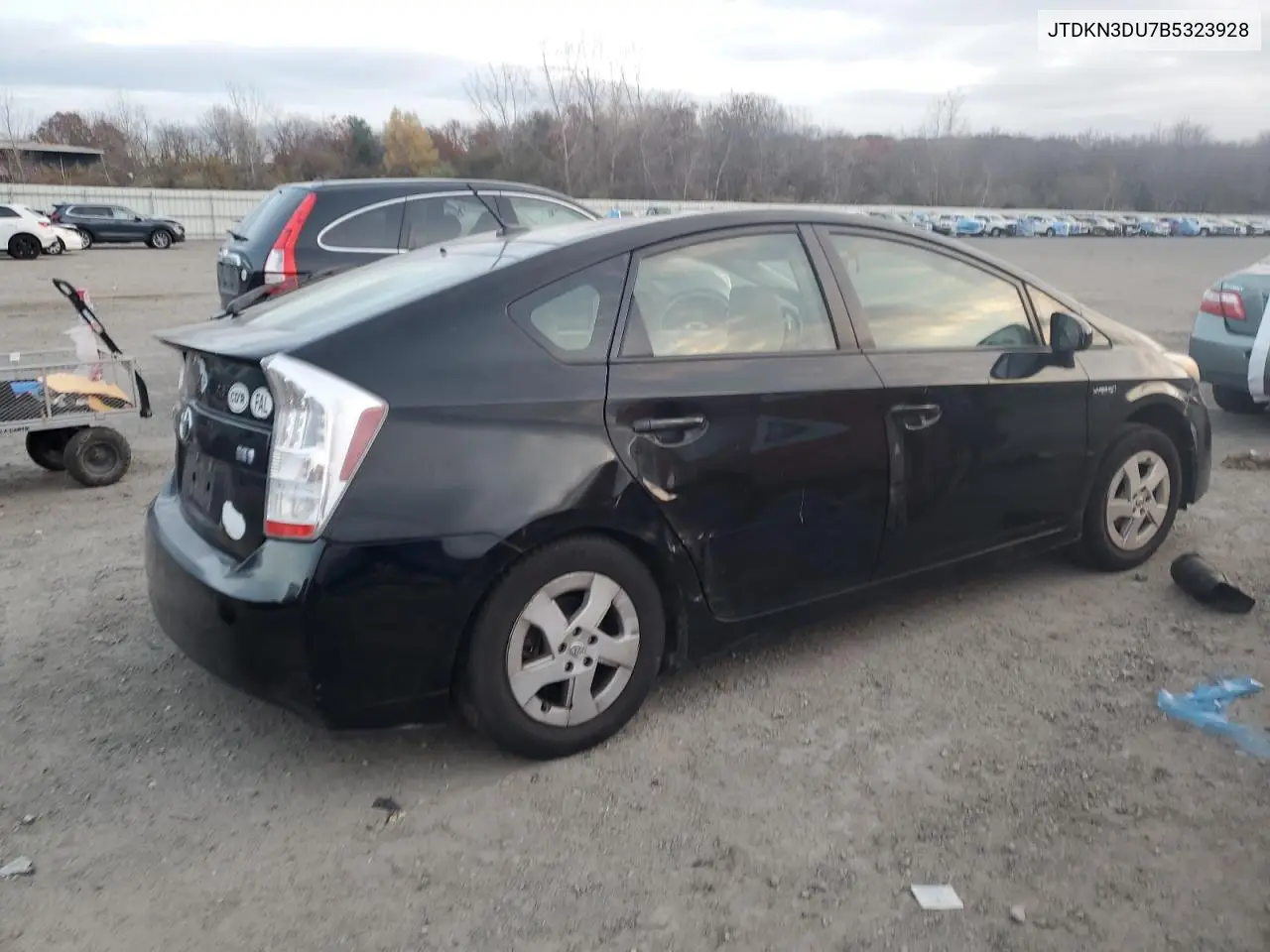 JTDKN3DU7B5323928 2011 Toyota Prius Two
