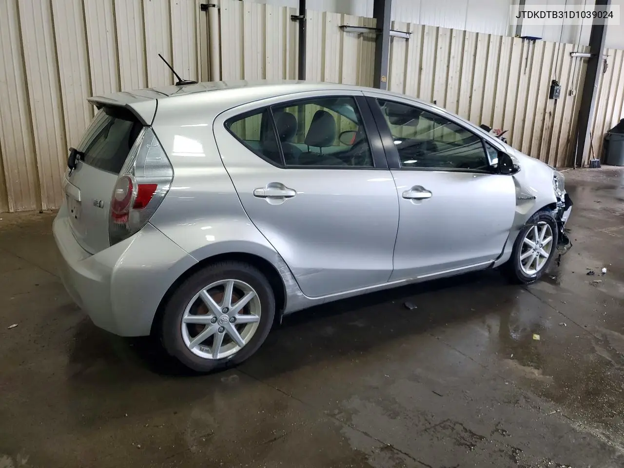 2013 Toyota Prius C Four VIN: JTDKDTB31D1039024 Lot: 58586276