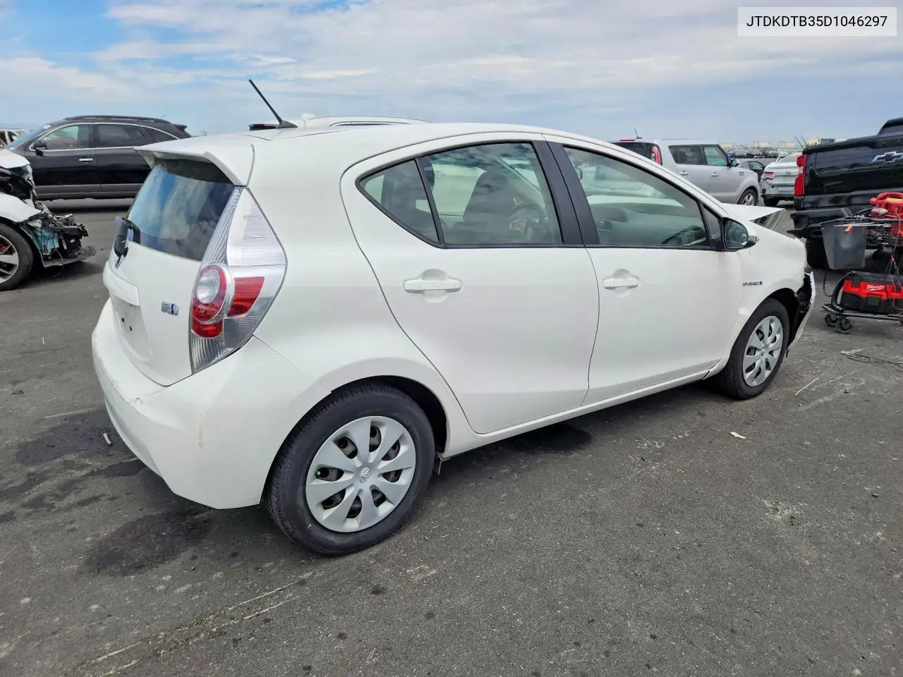 2013 Toyota Prius C Two VIN: JTDKDTB35D1046297 Lot: 60707496