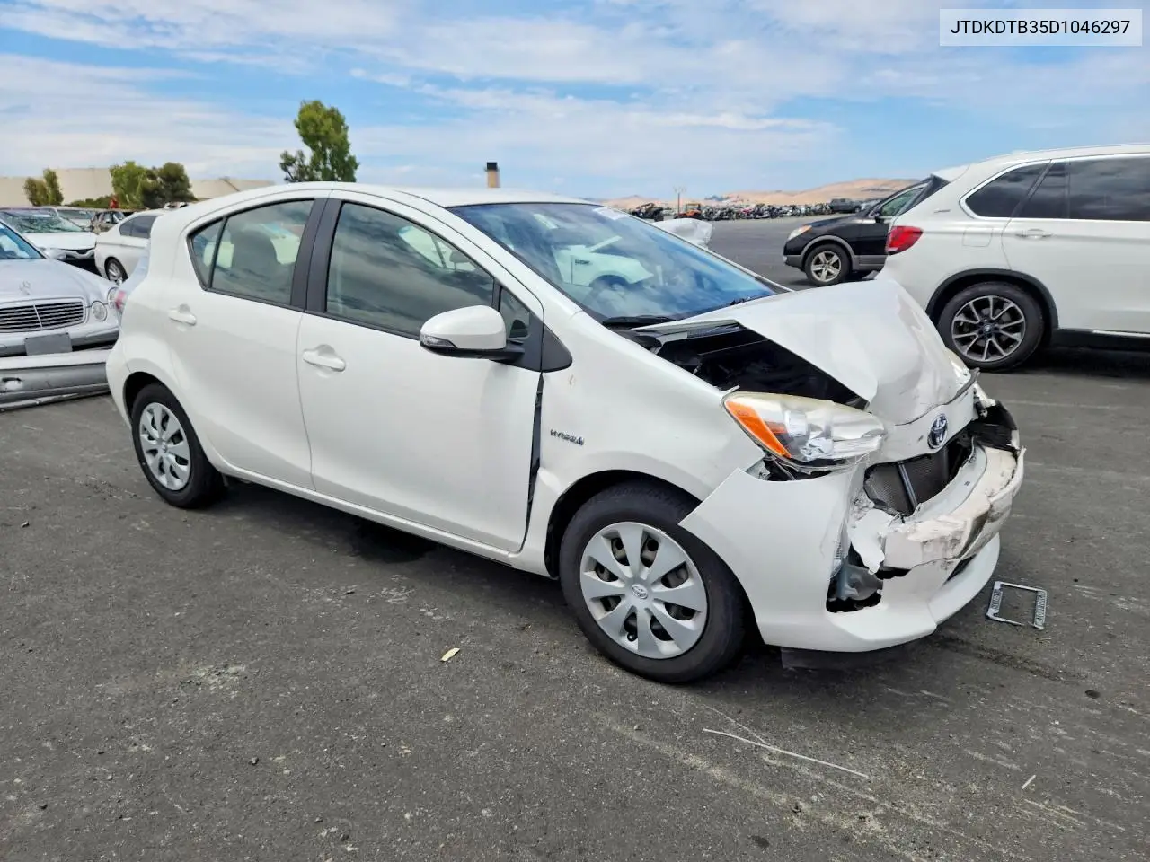 2013 Toyota Prius C Two VIN: JTDKDTB35D1046297 Lot: 60707496