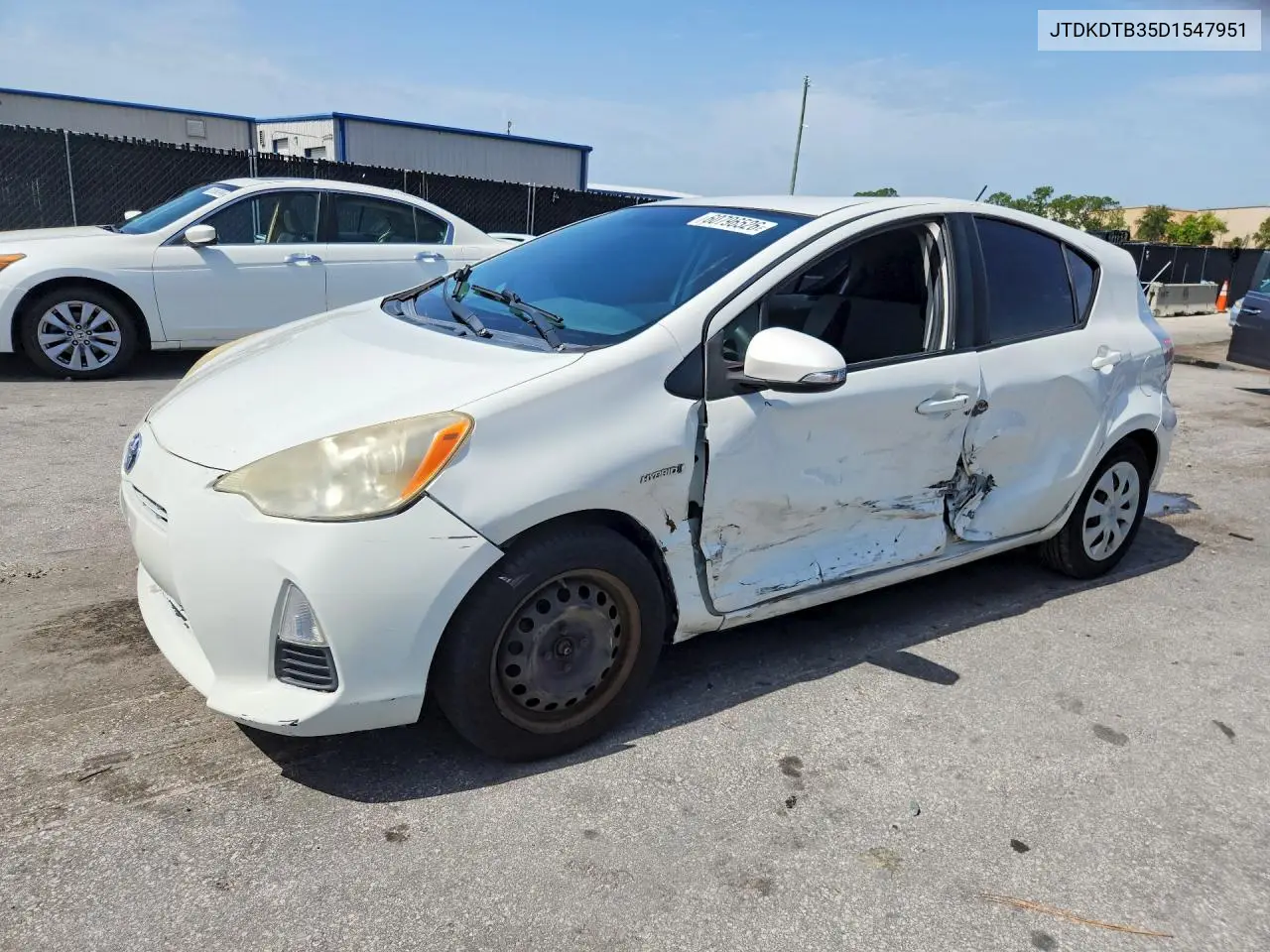 2013 Toyota Prius C One VIN: JTDKDTB35D1547951 Lot: 60796526