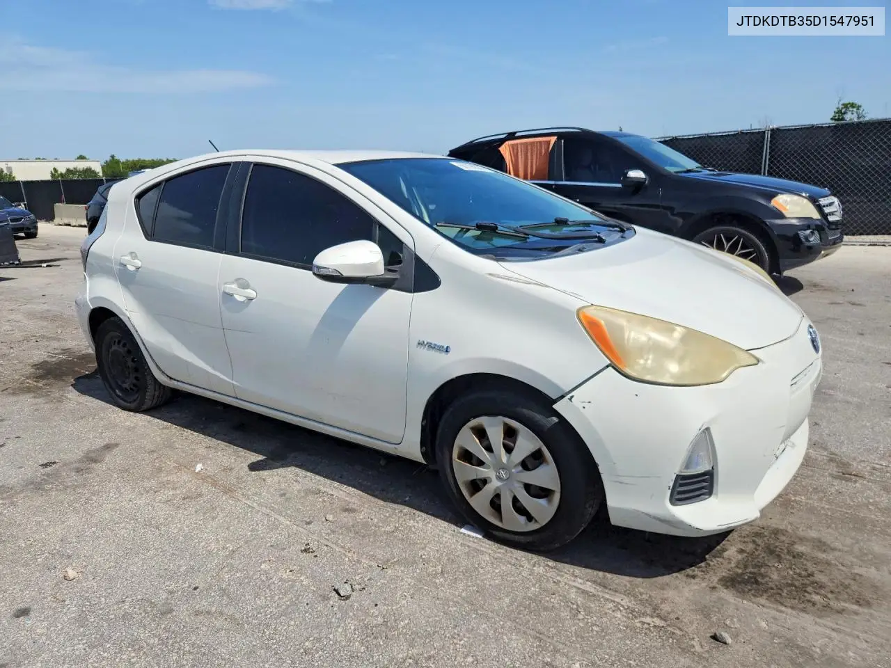2013 Toyota Prius C One VIN: JTDKDTB35D1547951 Lot: 60796526