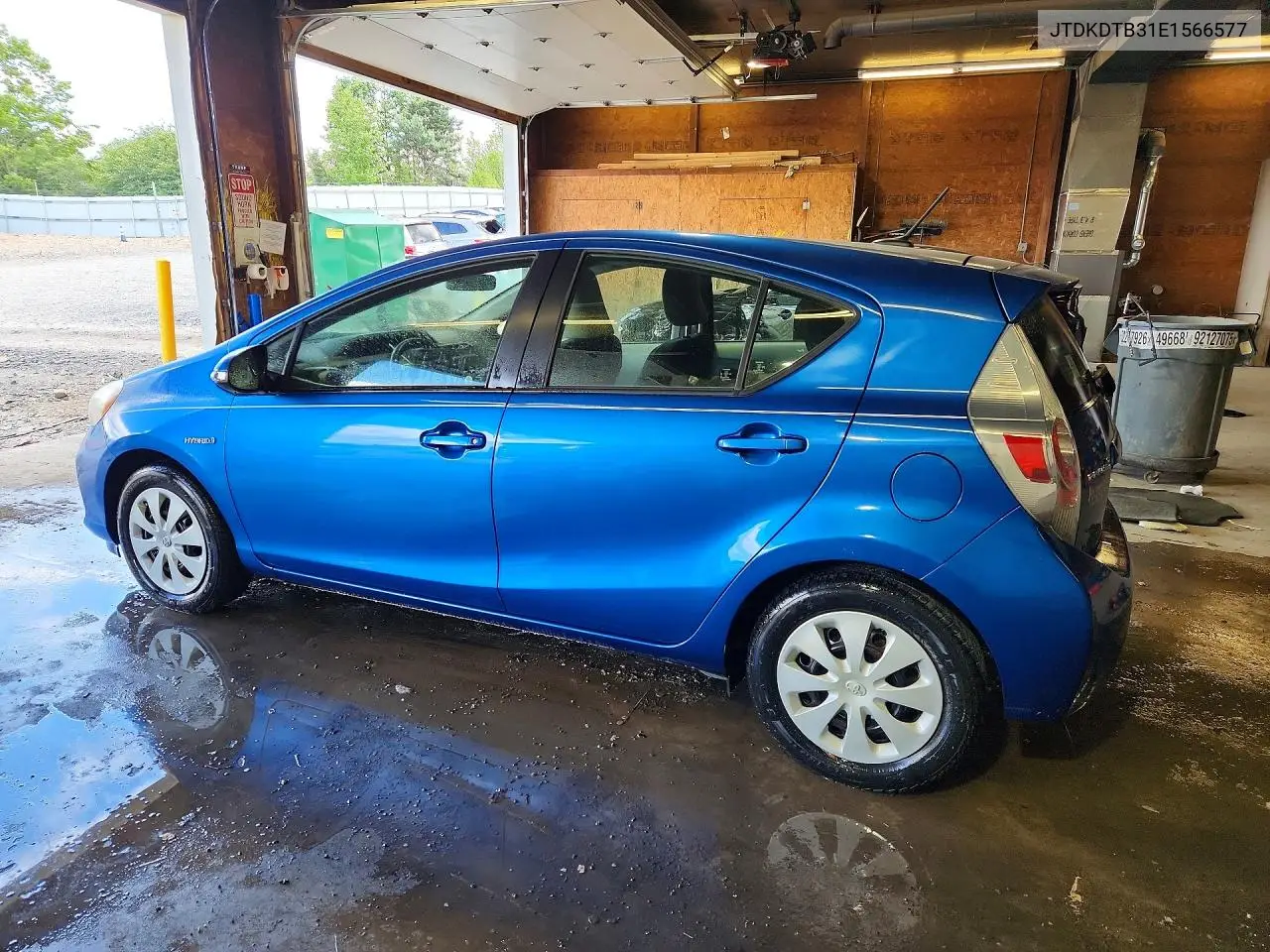 2014 Toyota Prius C Three VIN: JTDKDTB31E1566577 Lot: 57676856