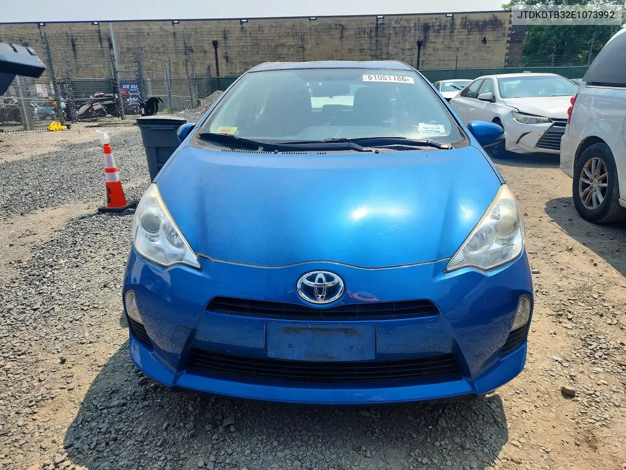 2014 Toyota Prius C Three VIN: JTDKDTB32E1073992 Lot: 61051186