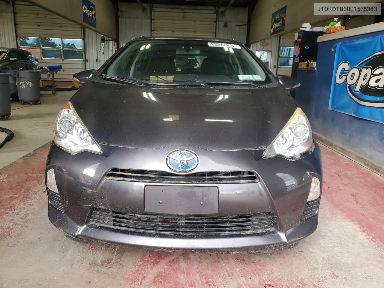 JTDKDTB30E1575383 2014 Toyota Prius C Two
