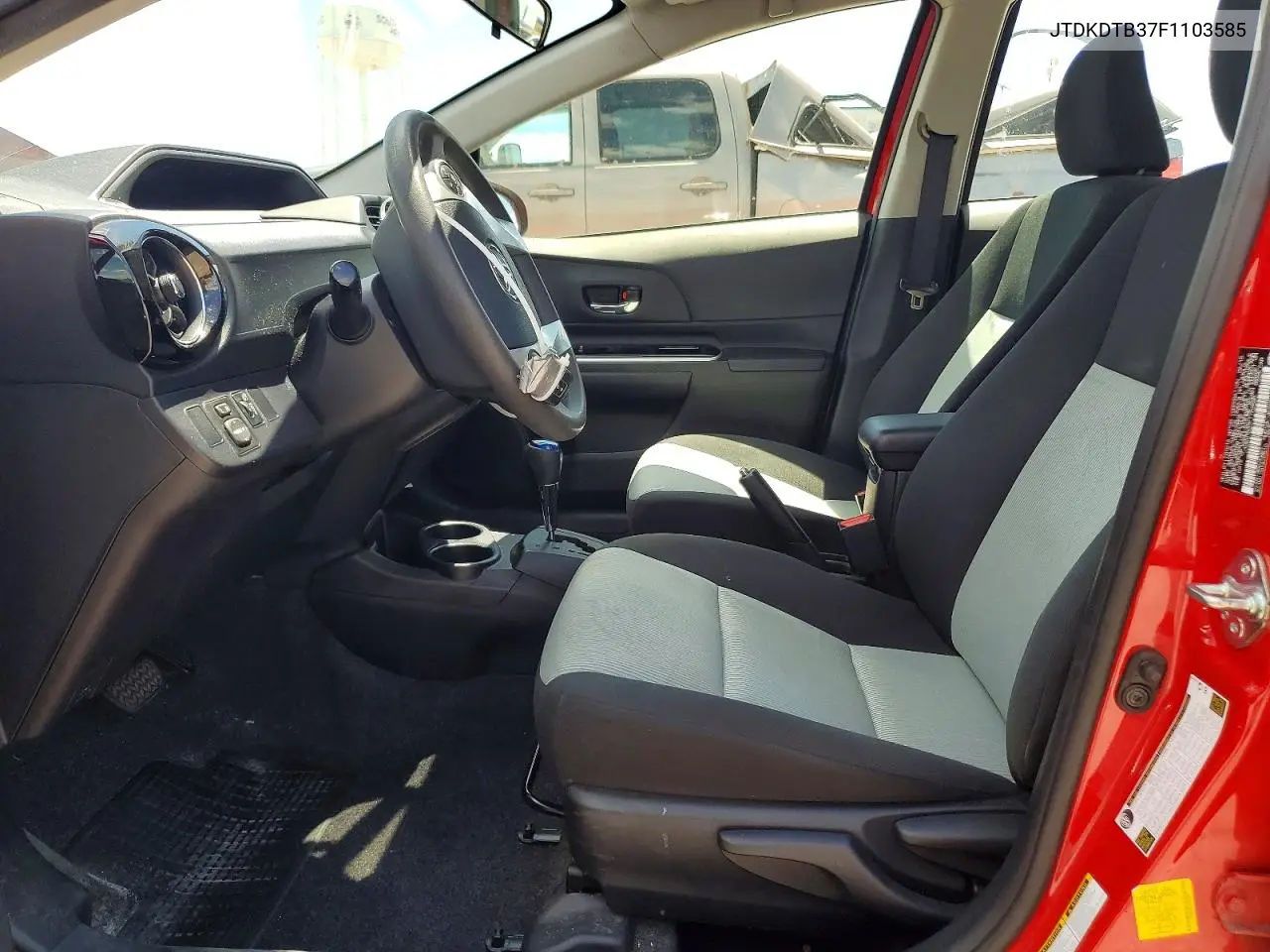 2015 Toyota Prius C Three VIN: JTDKDTB37F1103585 Lot: 57128236