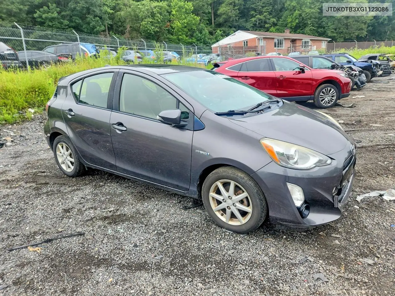 2016 Toyota Prius C Four VIN: JTDKDTB3XG1123086 Lot: 59788536