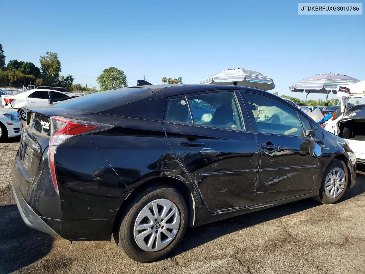 2016 Toyota Prius Two VIN: JTDKBRFUXG3010786 Lot: 61021746