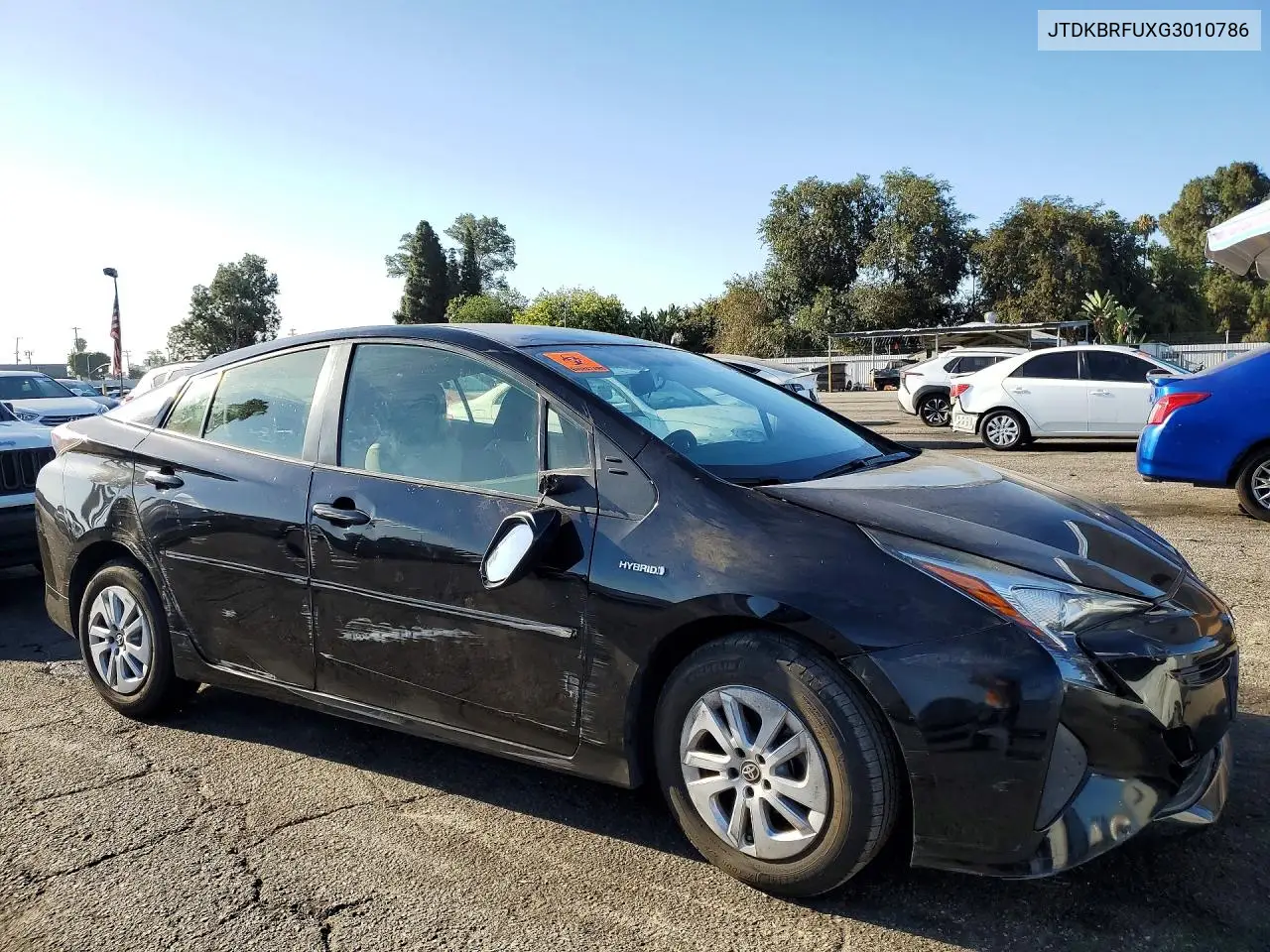 2016 Toyota Prius Two VIN: JTDKBRFUXG3010786 Lot: 61021746