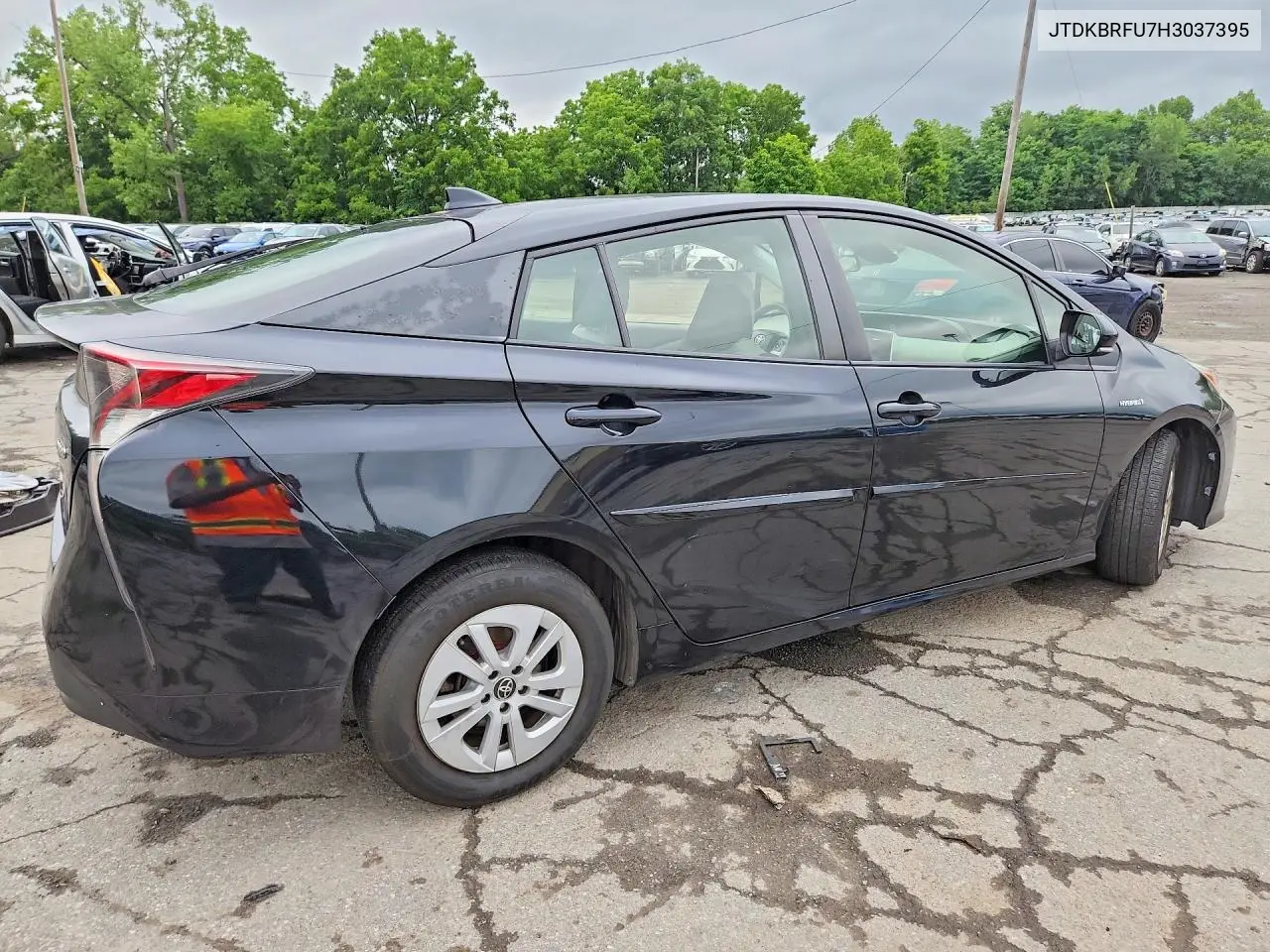 2017 Toyota Prius Two VIN: JTDKBRFU7H3037395 Lot: 61887176