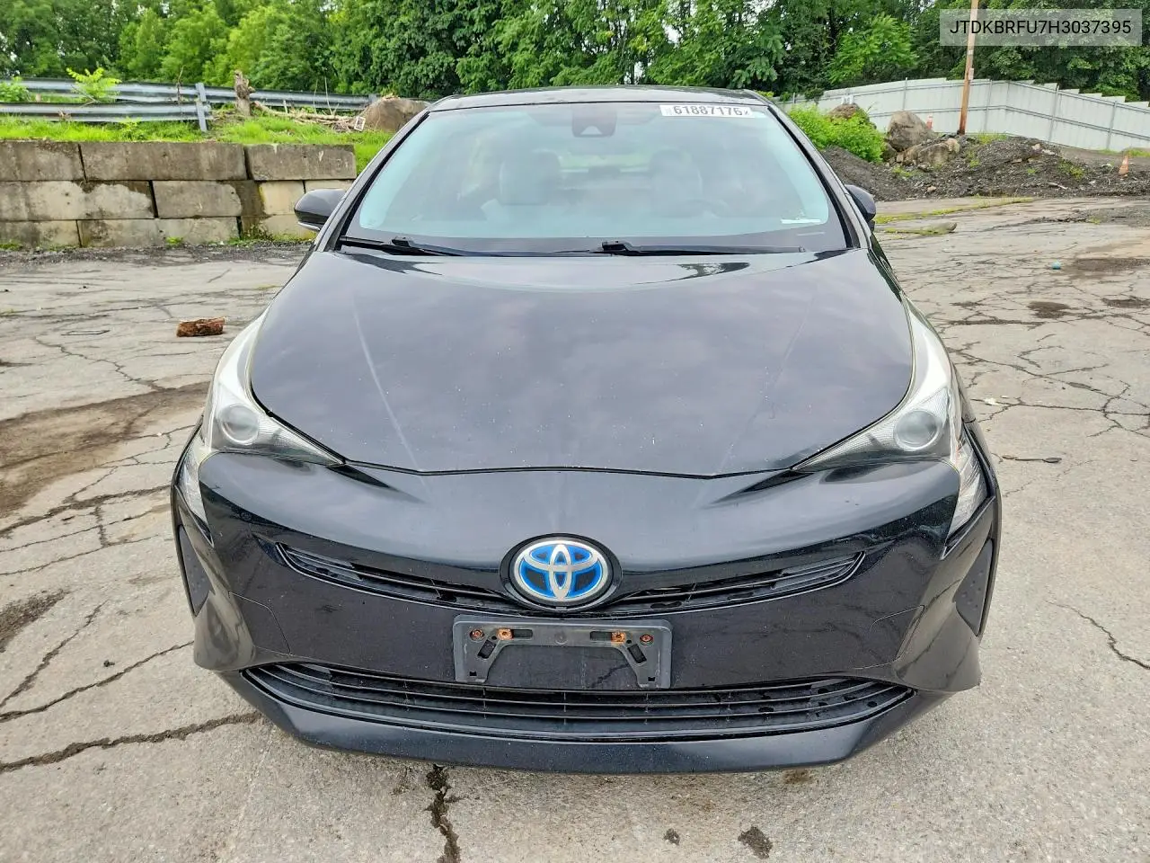 2017 Toyota Prius Two VIN: JTDKBRFU7H3037395 Lot: 61887176
