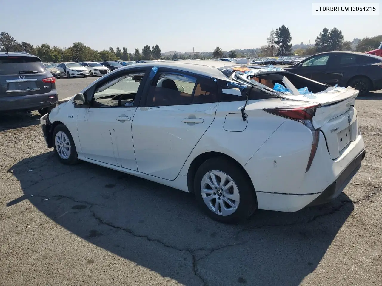 JTDKBRFU9H3054215 2017 Toyota Prius