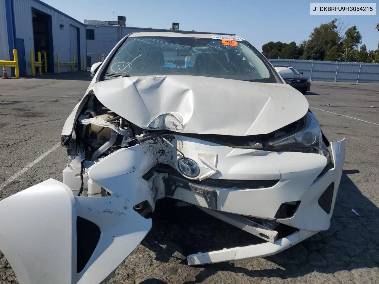 JTDKBRFU9H3054215 2017 Toyota Prius