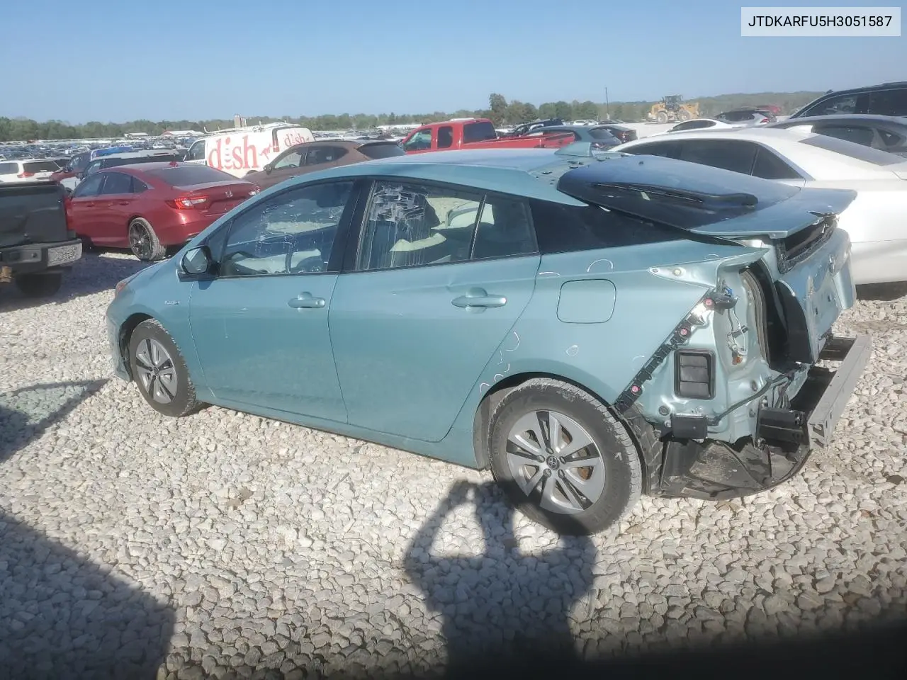 JTDKARFU5H3051587 2017 Toyota Prius