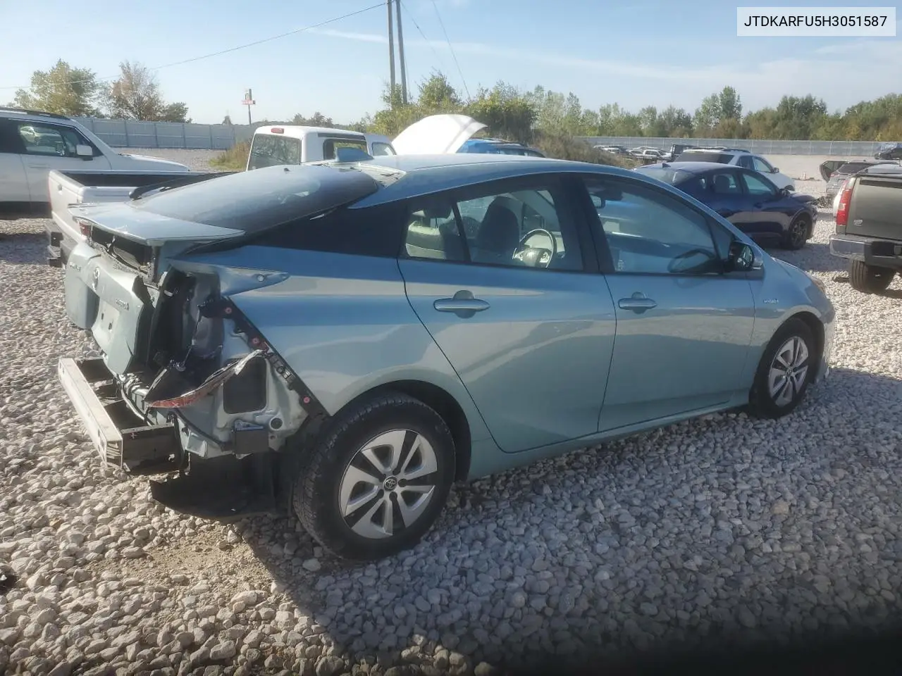 JTDKARFU5H3051587 2017 Toyota Prius