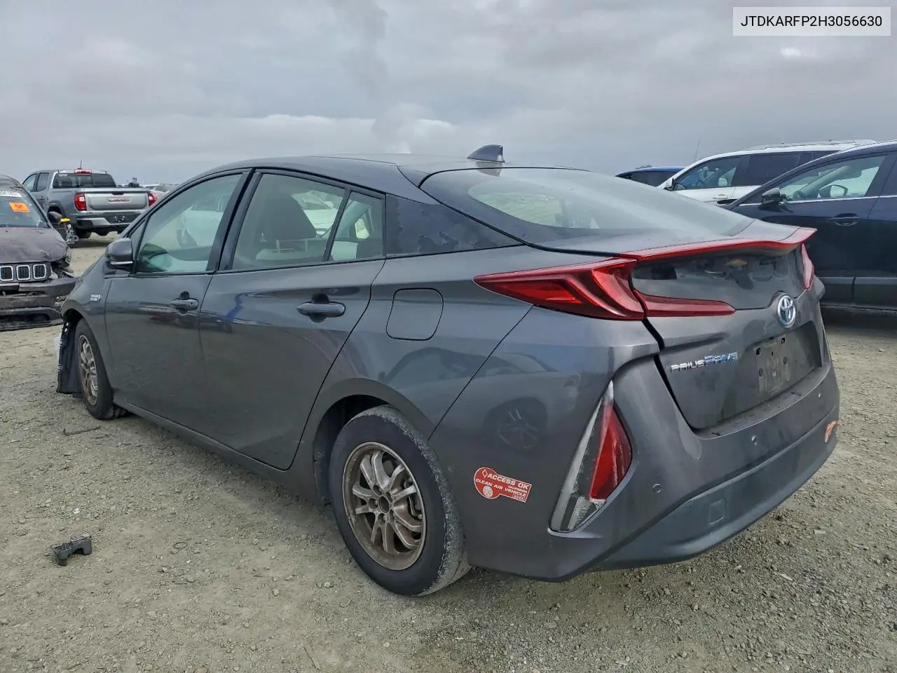 JTDKARFP2H3056630 2017 Toyota Prius Prime