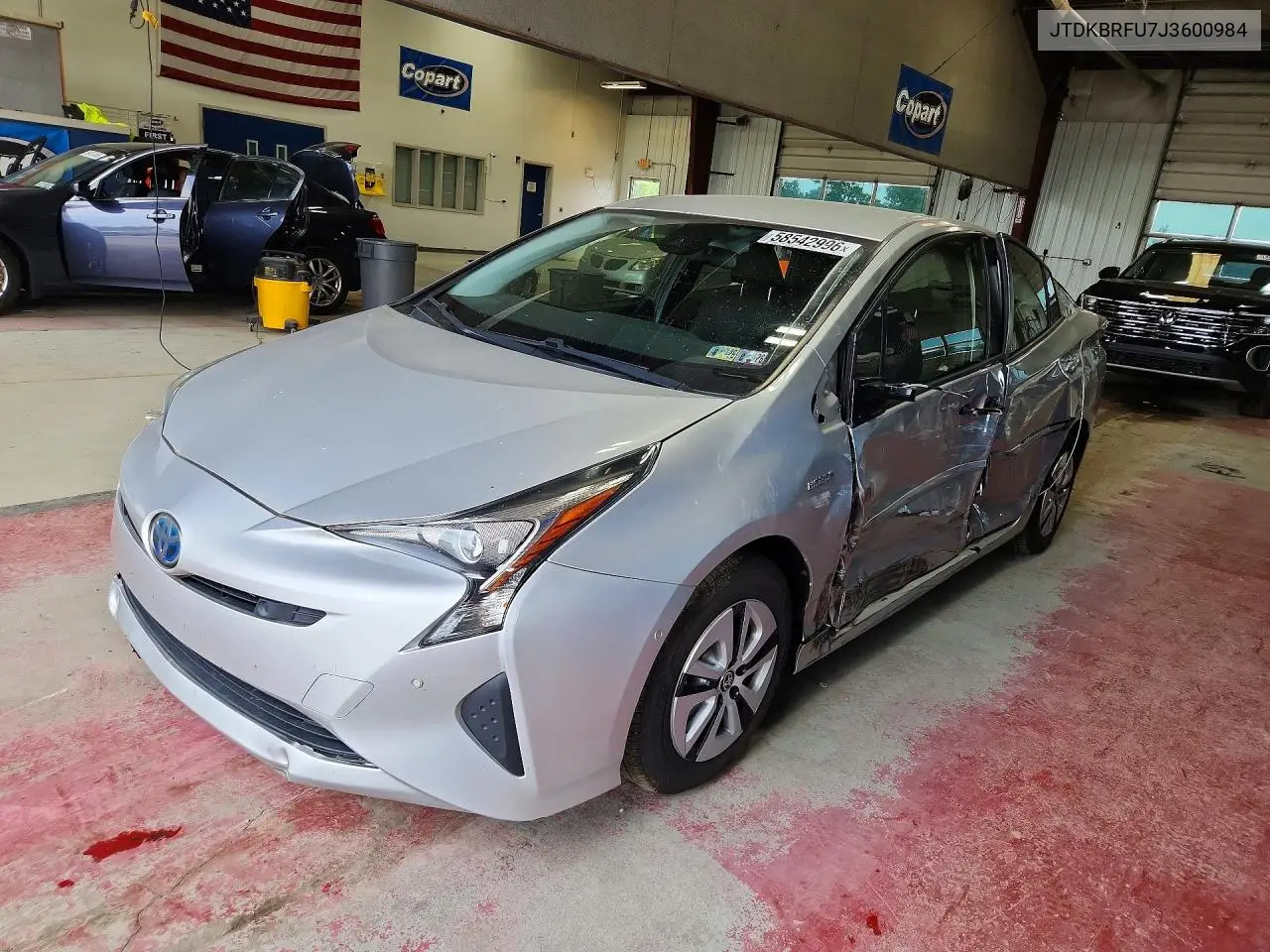 2018 Toyota Prius Two VIN: JTDKBRFU7J3600984 Lot: 58542996