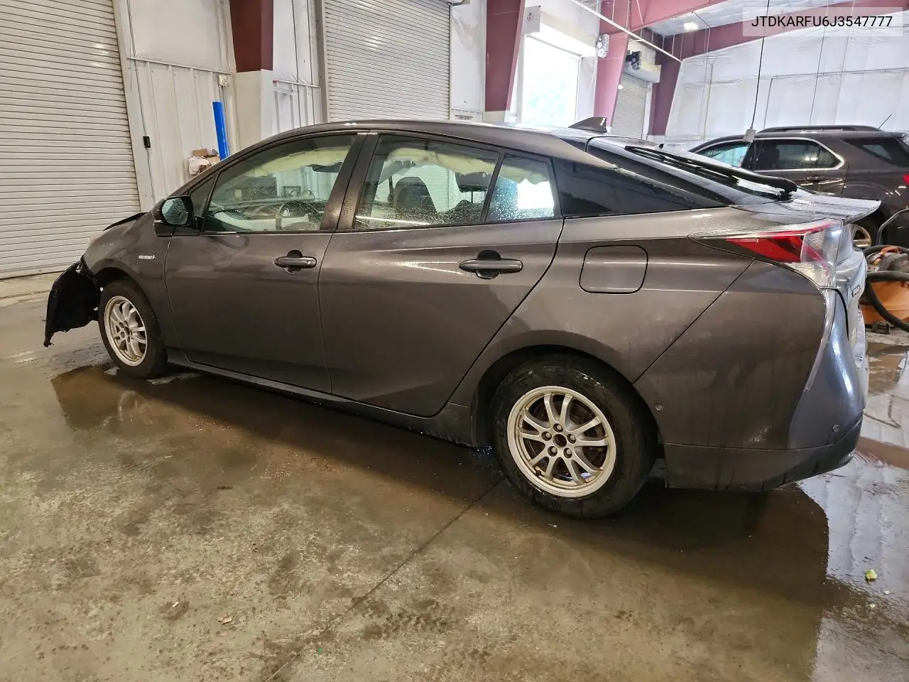 2018 Toyota Prius Three VIN: JTDKARFU6J3547777 Lot: 61191876