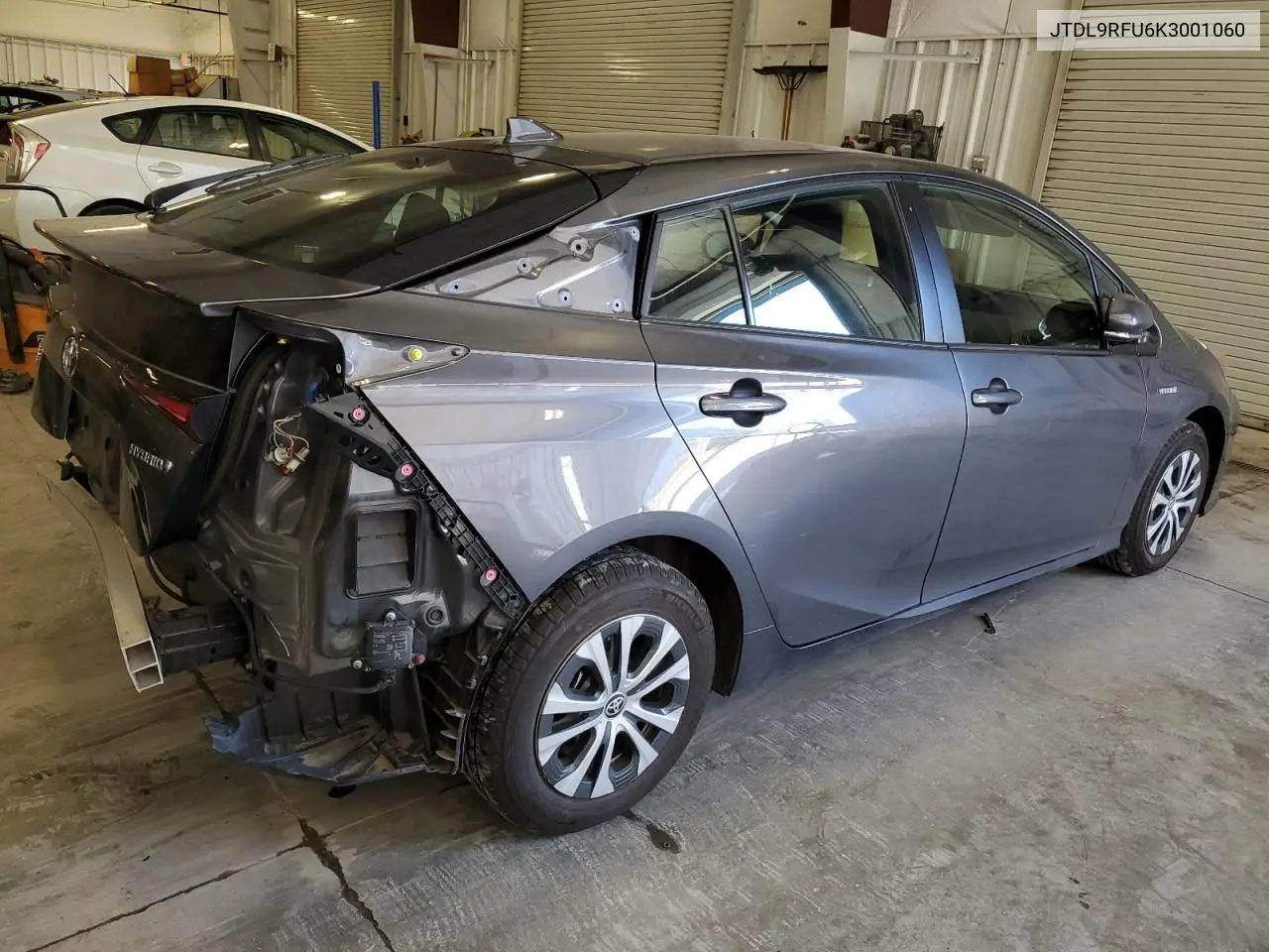 JTDL9RFU6K3001060 2019 Toyota Prius