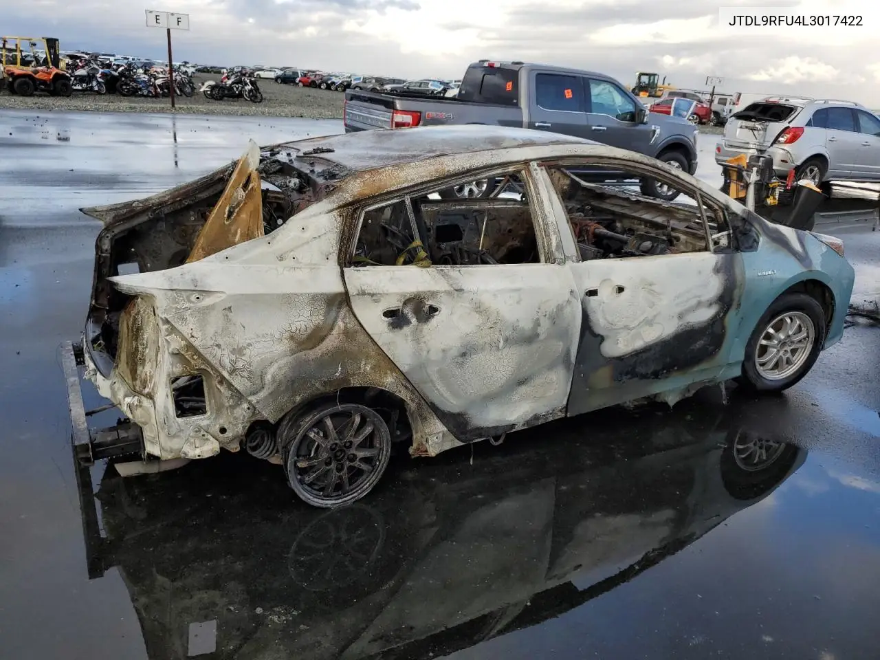 JTDL9RFU4L3017422 2020 Toyota Prius Le