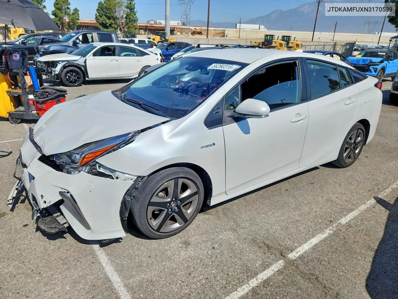 2022 Toyota Prius Limited VIN: JTDKAMFUXN3170539 Lot: 56290316