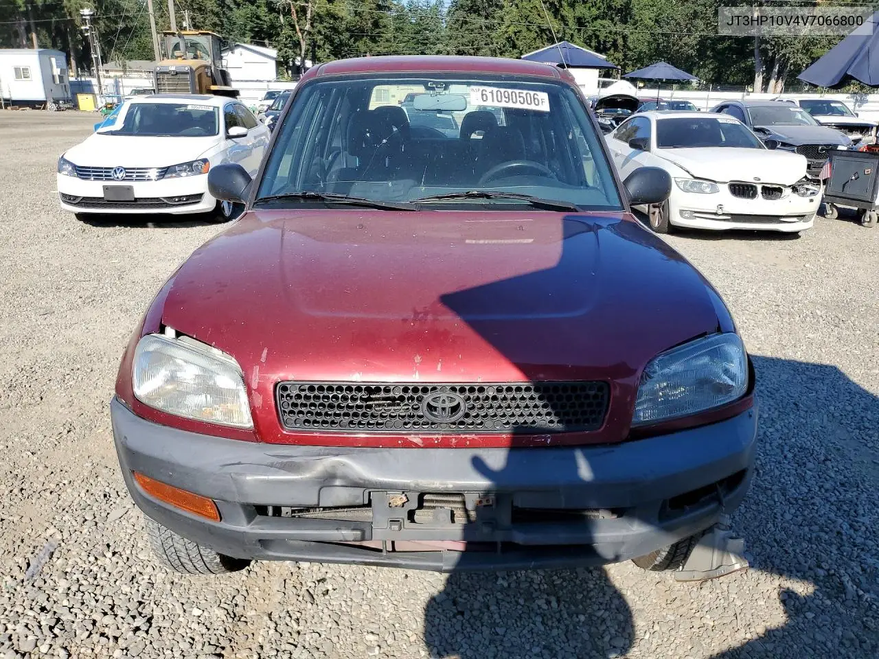 1997 Toyota Rav4 Base VIN: JT3HP10V4V7066800 Lot: 61090506