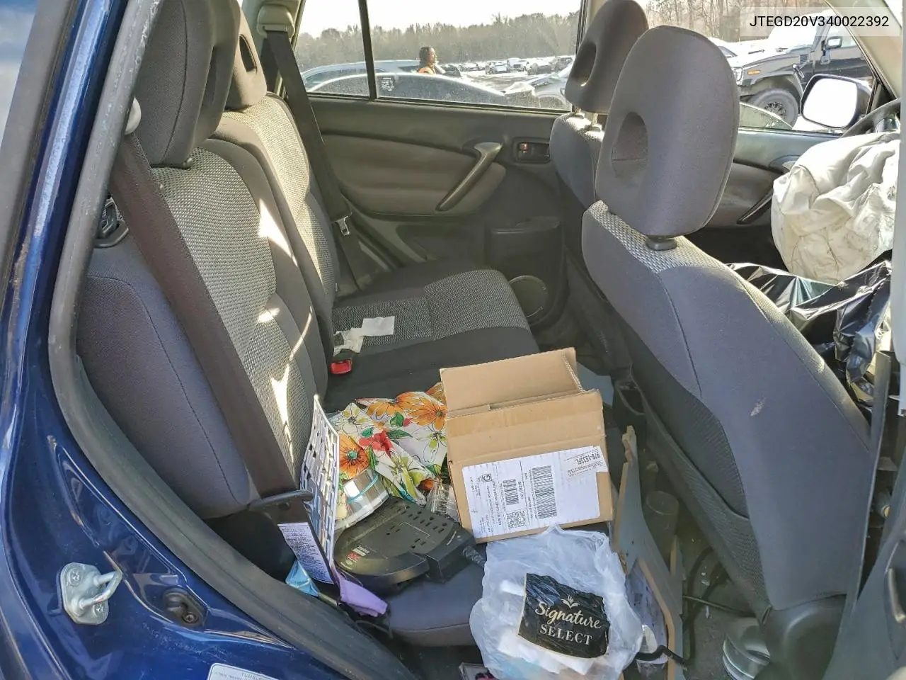 JTEGD20V340022392 2004 Toyota Rav4