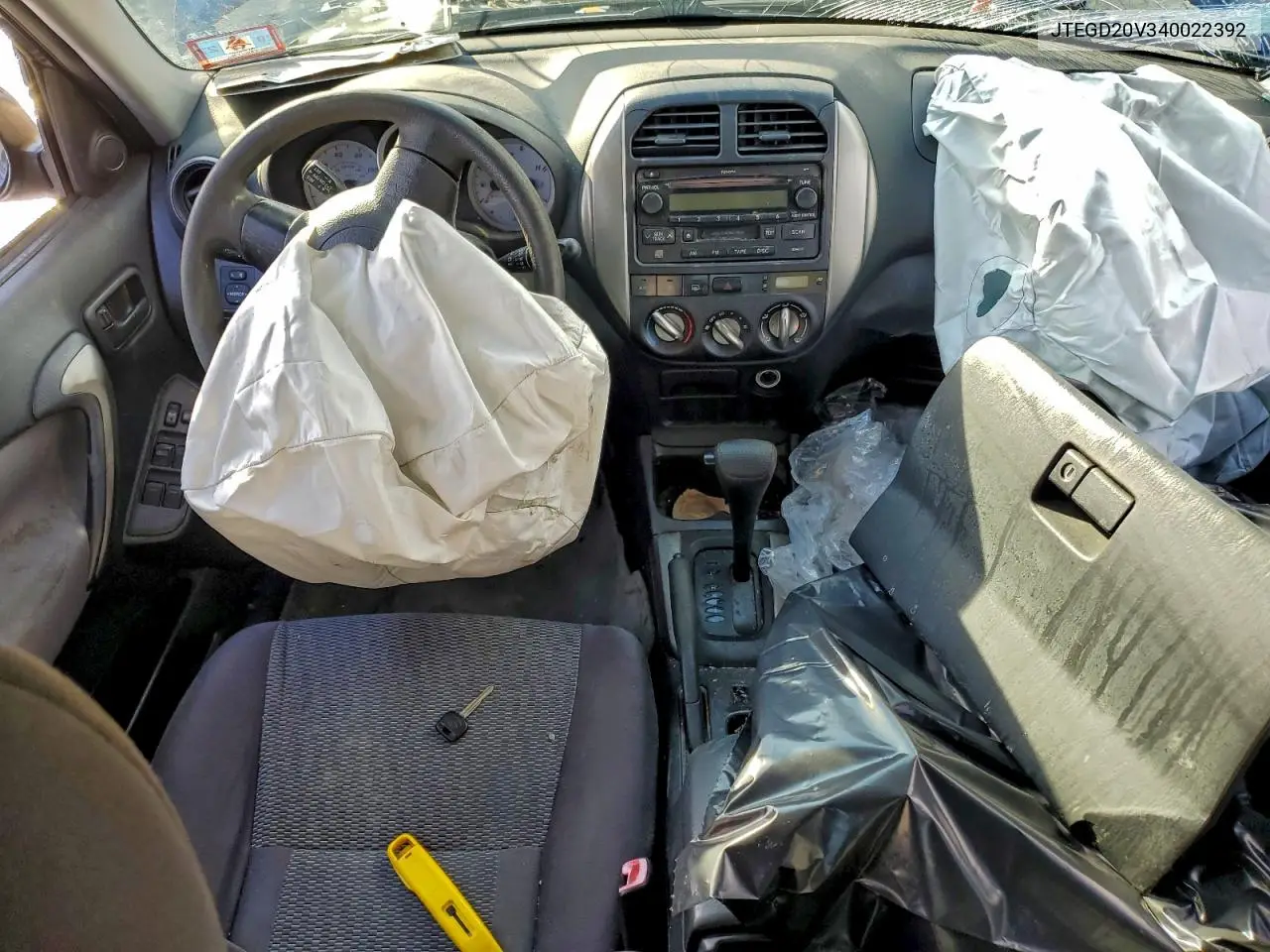 JTEGD20V340022392 2004 Toyota Rav4