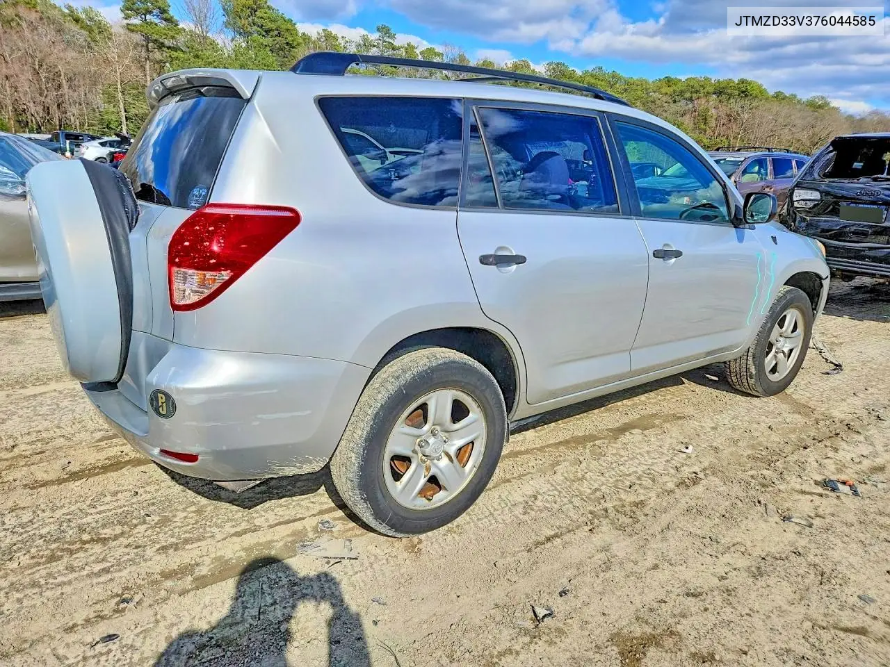 2007 Toyota Rav4 Base VIN: JTMZD33V376044585 Lot: 46381206