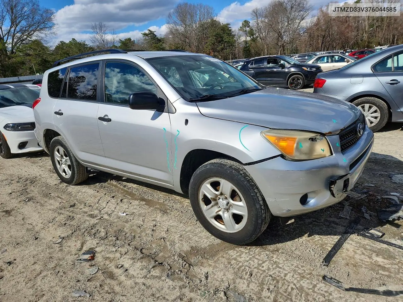 2007 Toyota Rav4 Base VIN: JTMZD33V376044585 Lot: 46381206