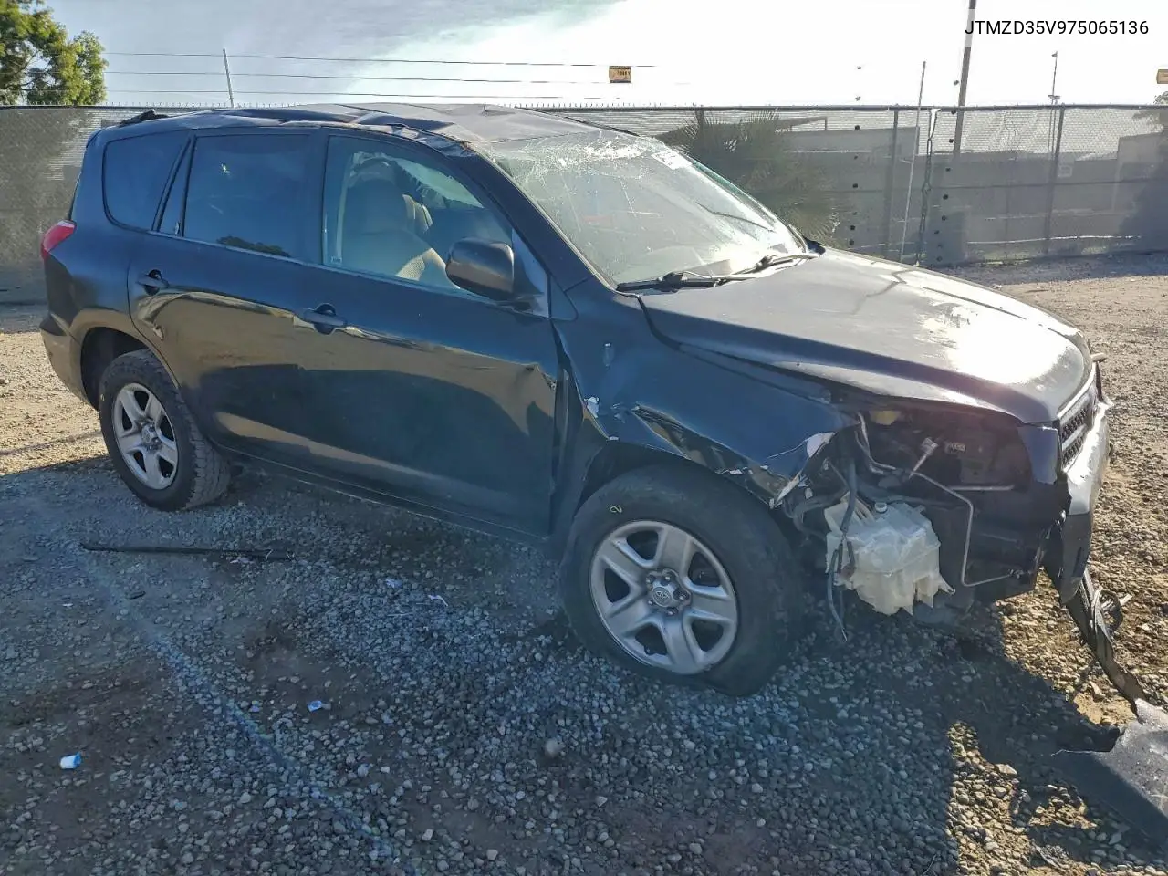 JTMZD35V975065136 2007 Toyota Rav4