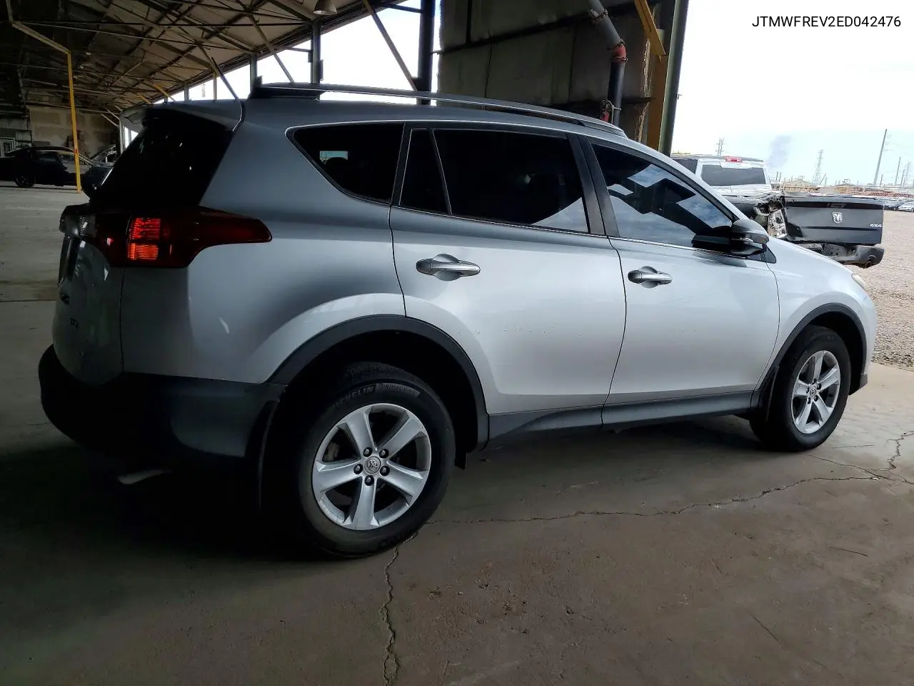 2014 Toyota Rav4 Xle VIN: JTMWFREV2ED042476 Lot: 61808316