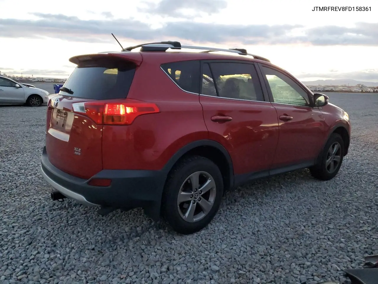 JTMRFREV8FD158361 2015 Toyota Rav4 Xle