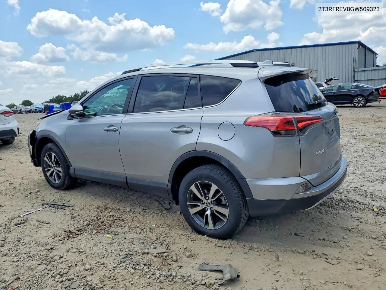 2T3RFREV8GW509323 2016 Toyota Rav4 Xle