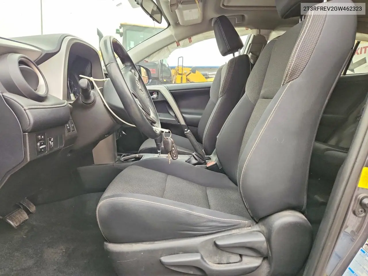 2016 Toyota Rav4 Xle VIN: 2T3RFREV2GW462323 Lot: 61133006