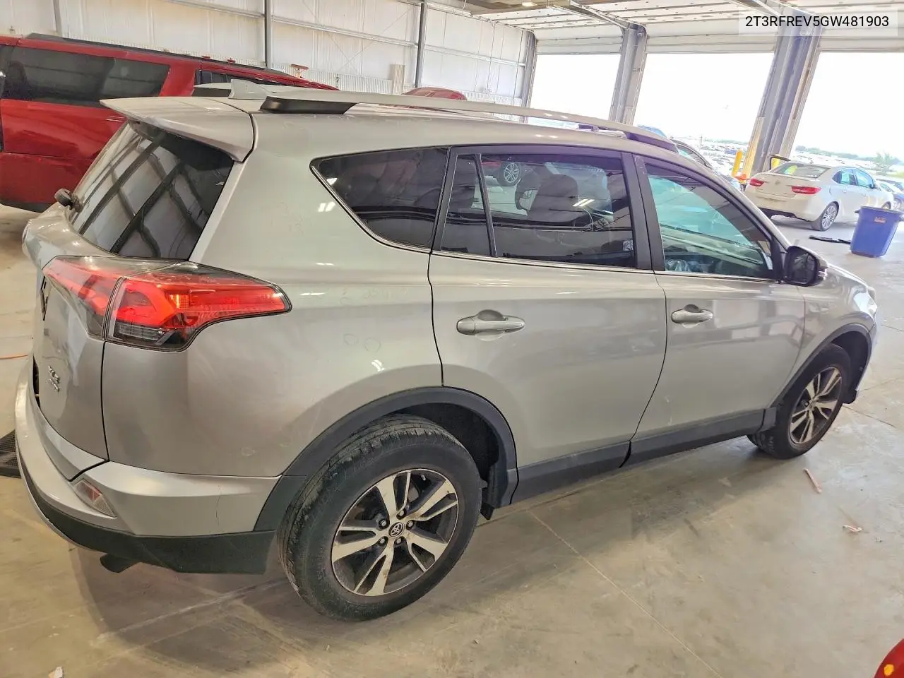 2016 Toyota Rav4 Xle VIN: 2T3RFREV5GW481903 Lot: 61738556