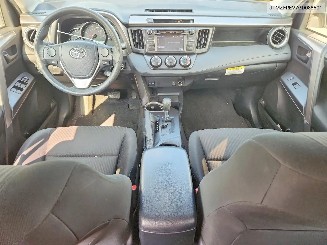 2016 Toyota Rav4 Le VIN: JTMZFREV7GD088501 Lot: 62130936