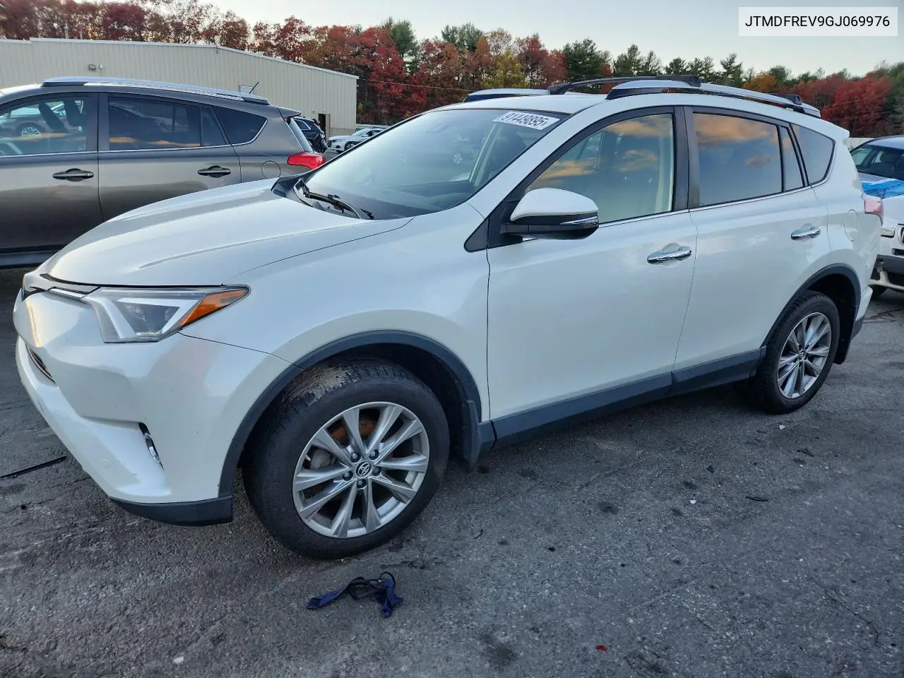 JTMDFREV9GJ069976 2016 Toyota Rav4 Limited