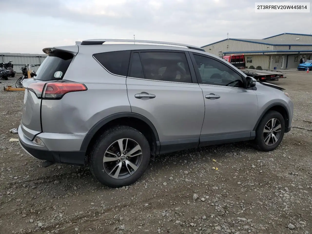 2T3RFREV2GW445814 2016 Toyota Rav4 Xle