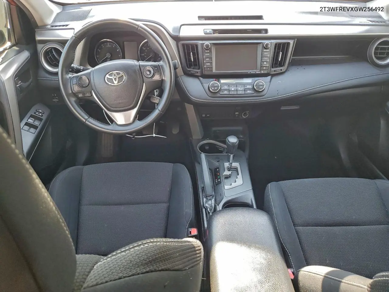 2T3WFREVXGW256492 2016 Toyota Rav4 Xle