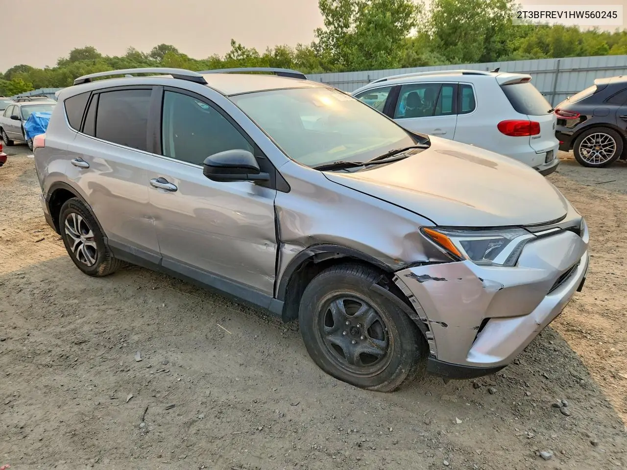 2017 Toyota Rav4 Le VIN: 2T3BFREV1HW560245 Lot: 60059676