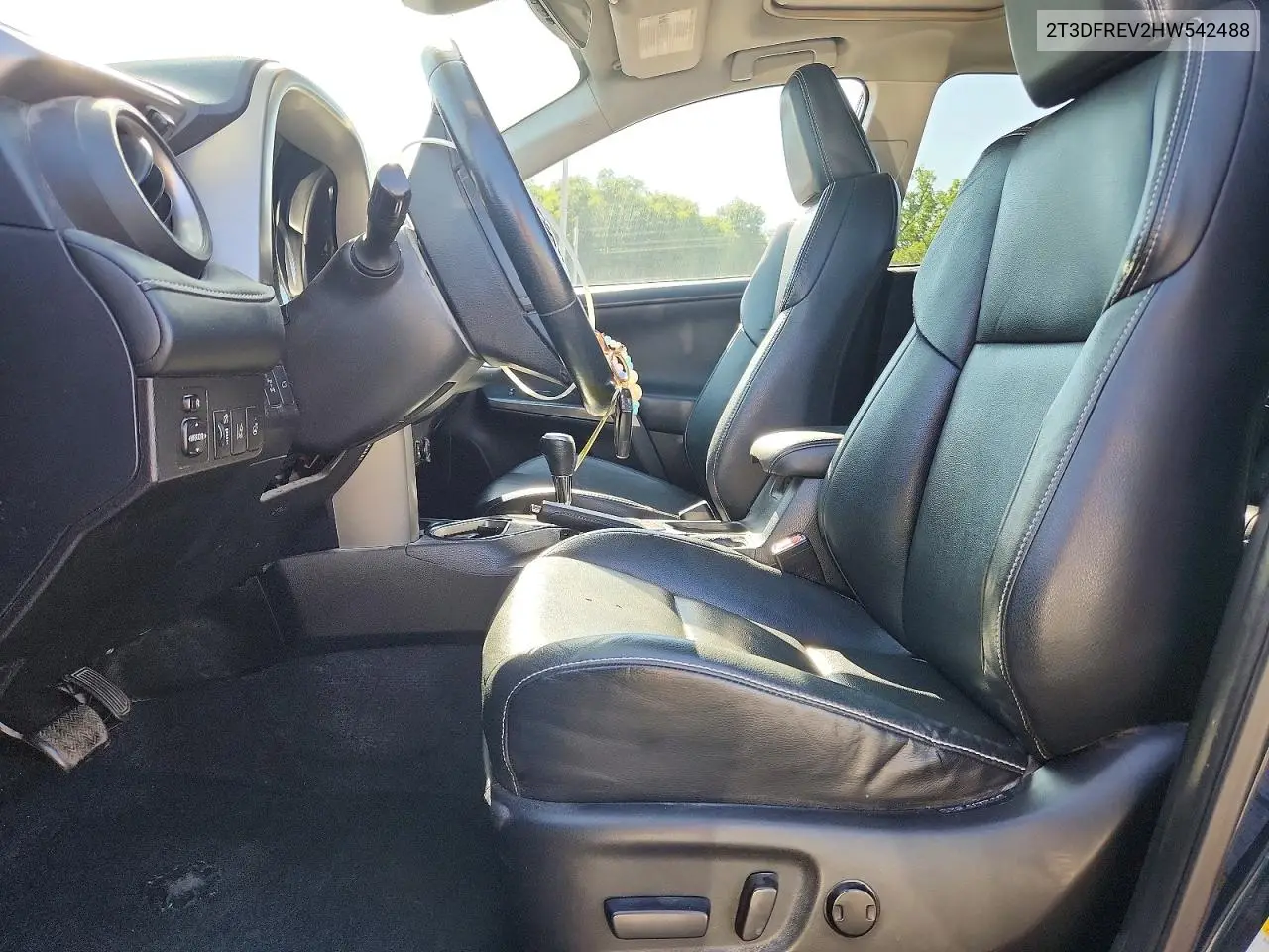 2017 Toyota Rav4 Platinum VIN: 2T3DFREV2HW542488 Lot: 60591986
