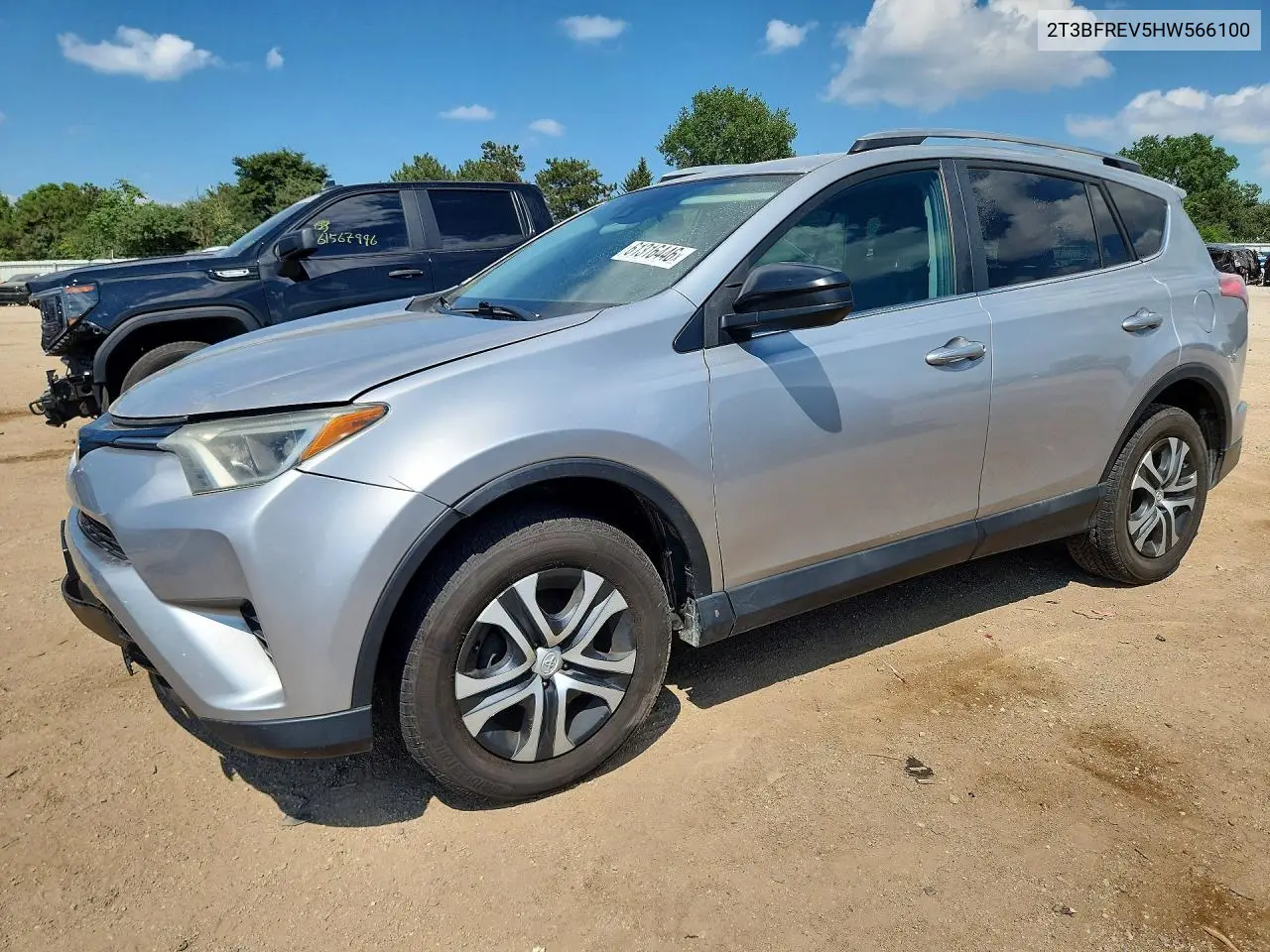 2017 Toyota Rav4 Le VIN: 2T3BFREV5HW566100 Lot: 61316446