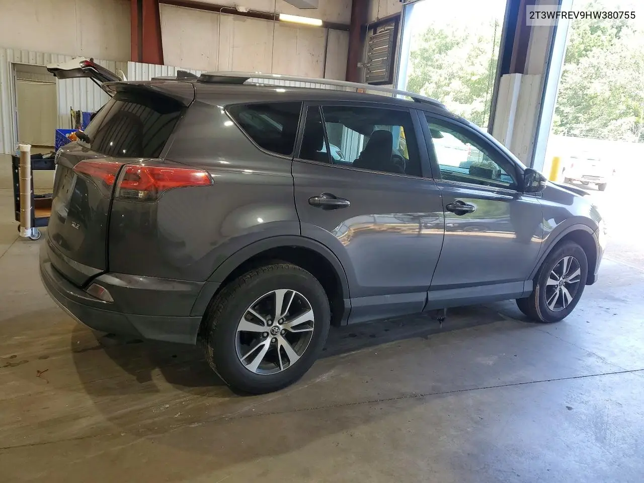 2017 Toyota Rav4 Xle VIN: 2T3WFREV9HW380755 Lot: 62149656