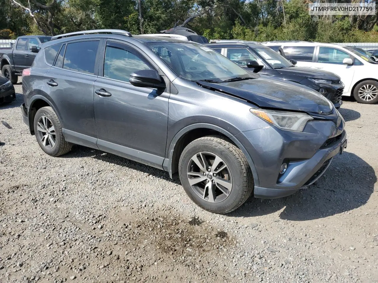 JTMRFREV0HD217759 2017 Toyota Rav4 Xle
