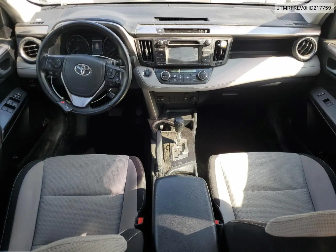 JTMRFREV0HD217759 2017 Toyota Rav4 Xle