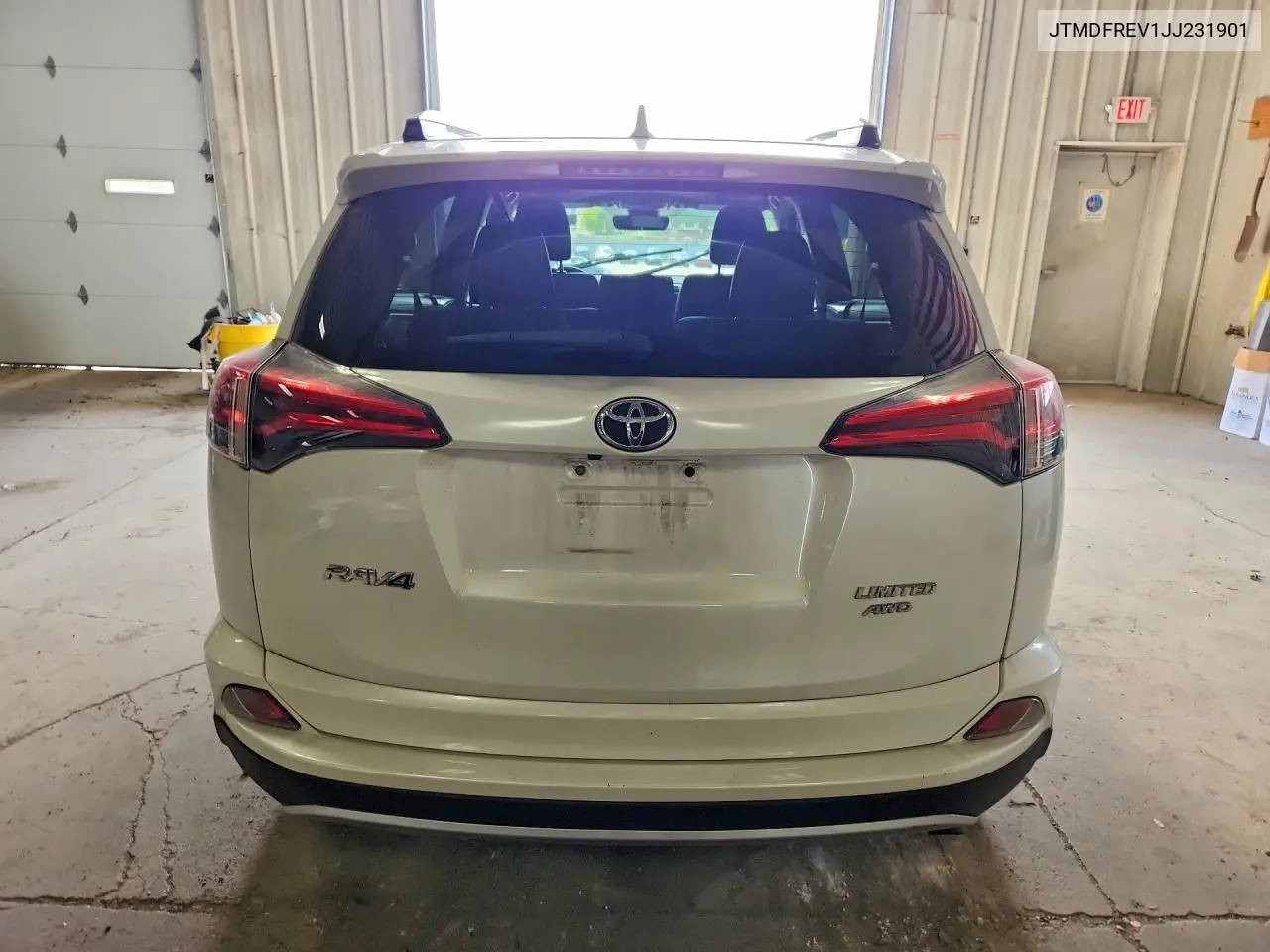 2018 Toyota Rav4 Limited VIN: JTMDFREV1JJ231901 Lot: 61479376