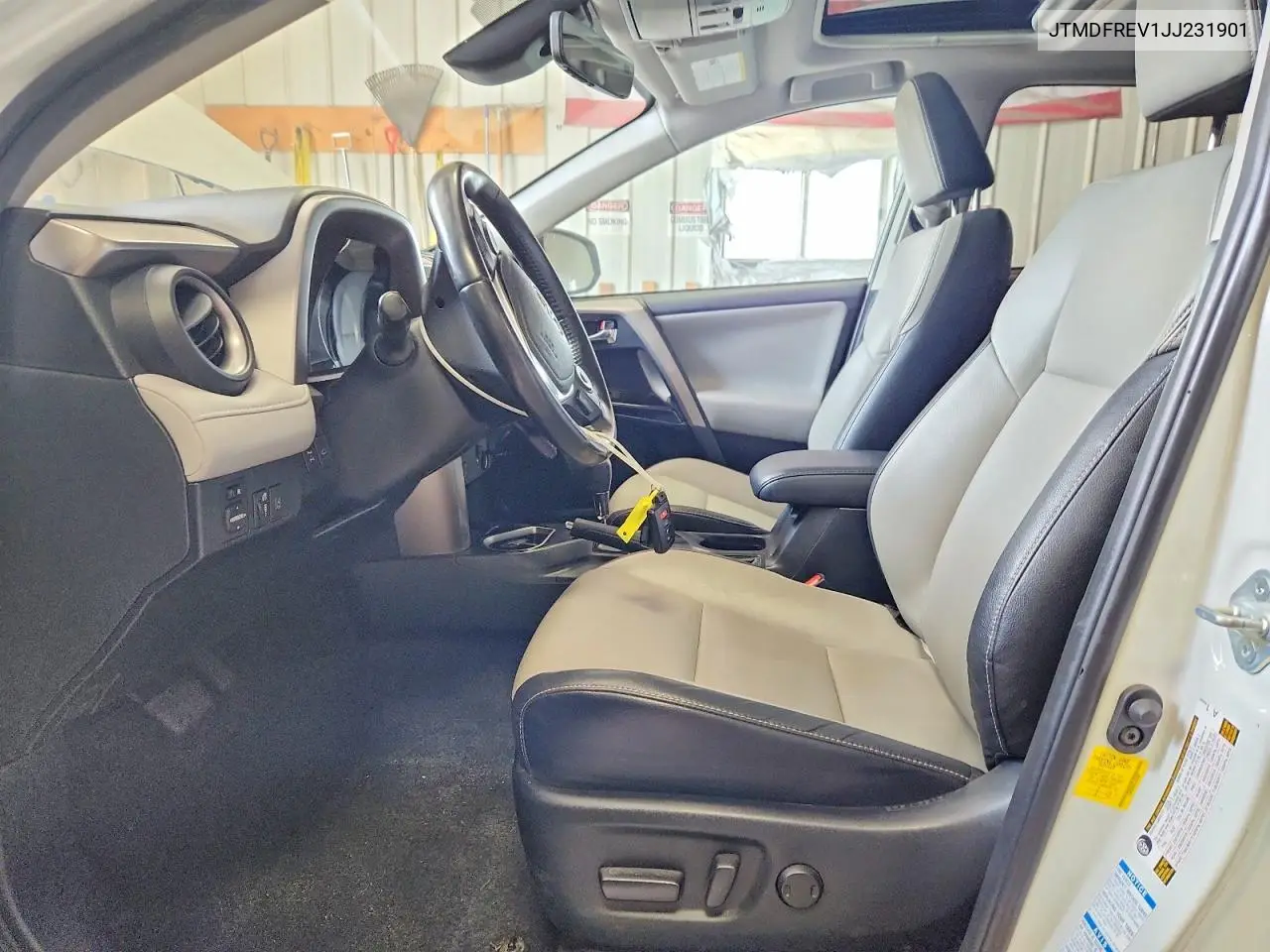 2018 Toyota Rav4 Limited VIN: JTMDFREV1JJ231901 Lot: 61479376